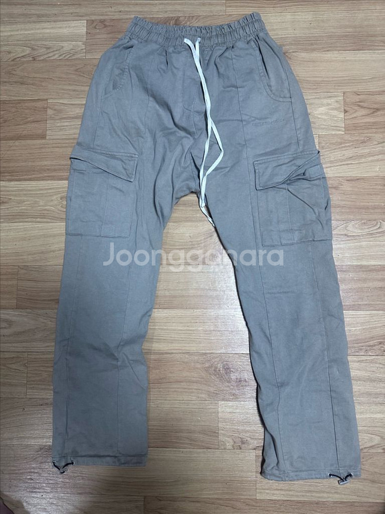 어텐션로우 카고바지 베이지 2사이즈 팝니다--0