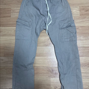 어텐션로우 카고바지 베이지 2사이즈 팝니다