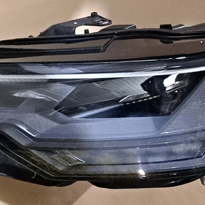 아우디 A6 전조등 왼쪽 (AUDI A6 운전석)