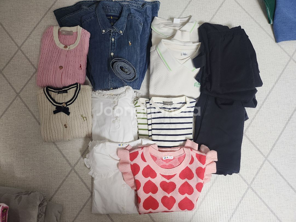 쌍둥이여아 130사이즈 일괄 판매--0