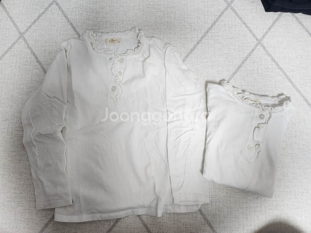 쌍둥이여아 130사이즈 일괄 판매--2