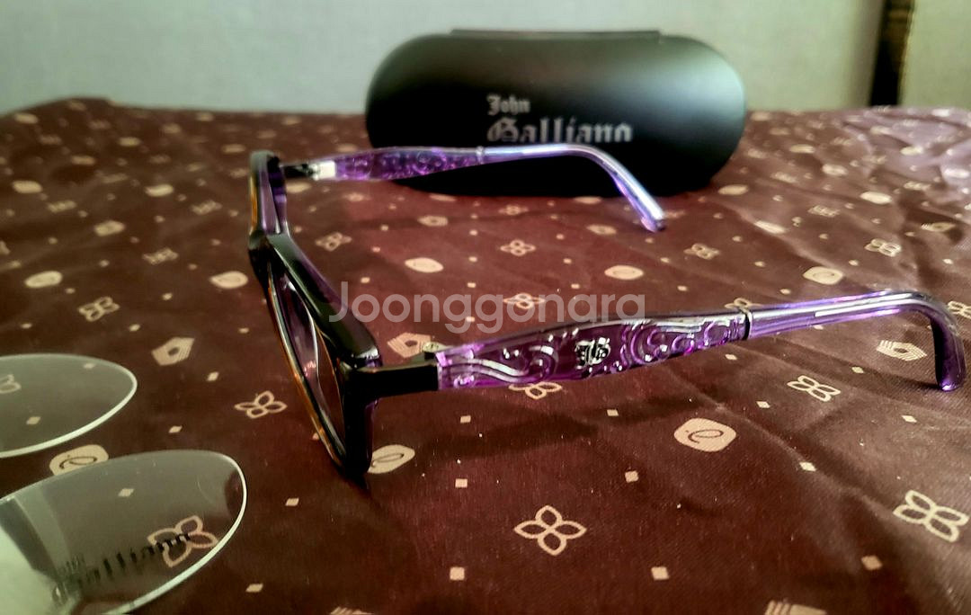 [미사용 새상품] 존 갈리아노 안경테--1