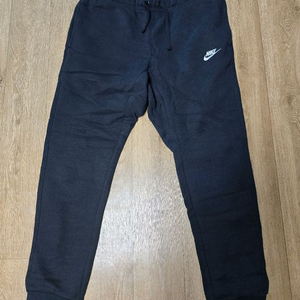나이키 플리스 조거팬츠 블랙 M사이즈 팝니다