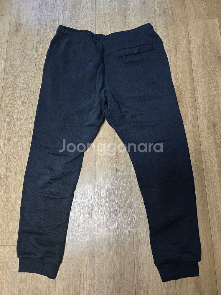 나이키 플리스 조거팬츠 블랙 M사이즈 팝니다--2