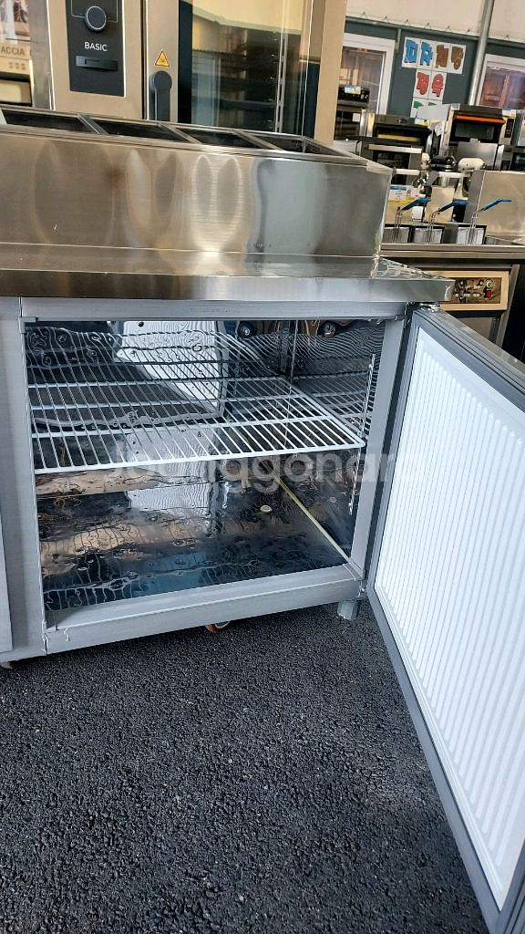 유니크 김밥 테이블 반찬6구(냉장)1200--3