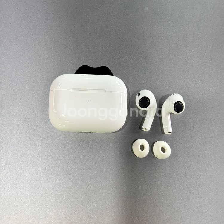 [에어팟프로2] 라이트닝 무선충전--0