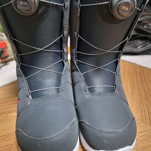 보드부츠 버튼. 265.290.300 팝니다