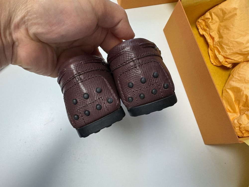 토즈 시티고미노 여성 35사이즈 판매합니다 이미지