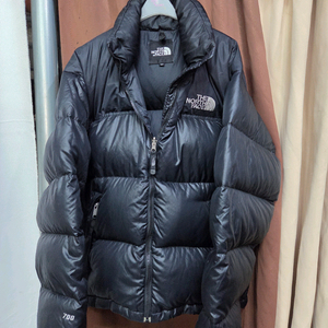 노스페이스 거위털패딩 눕시700. 95