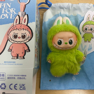 팝마트 이니셜 미니라부부 V 키링