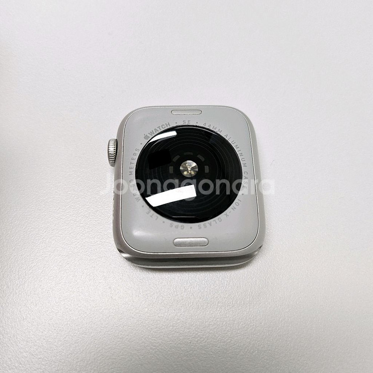애플워치 SE2 44mm GPS+셀룰러 실버 팝니다--2