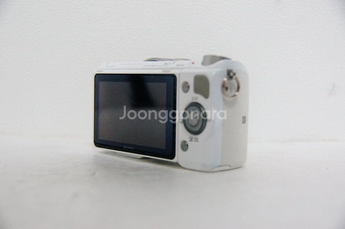 [소니] NEX-5T 화이트 5,752컷 팝니다.--3