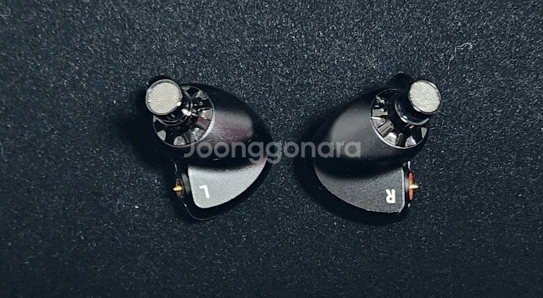 Acoustune 어쿠스튠 HS1750CU 판매합니다.--2