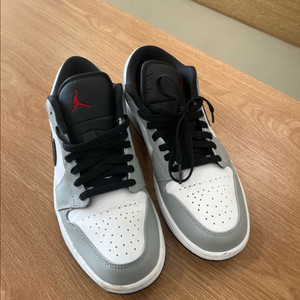 [280] 조던 1 로우 라이트 스모크 그레이