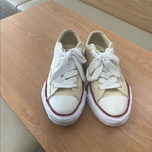 [42] 미하라 야스히로 피터슨 스니커즈 내츄럴 아이보