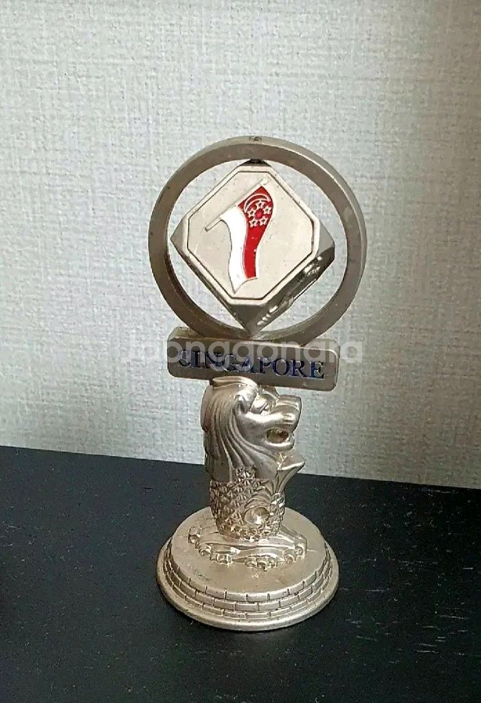 싱가포르 멀라이언 회전 기념품--0