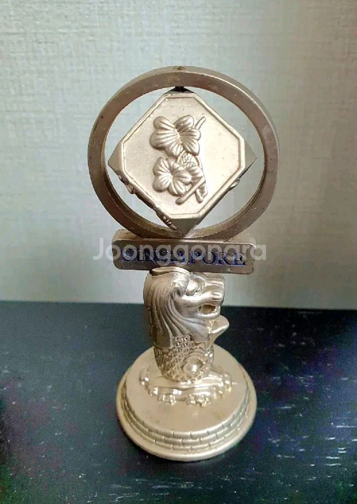 싱가포르 멀라이언 회전 기념품--2