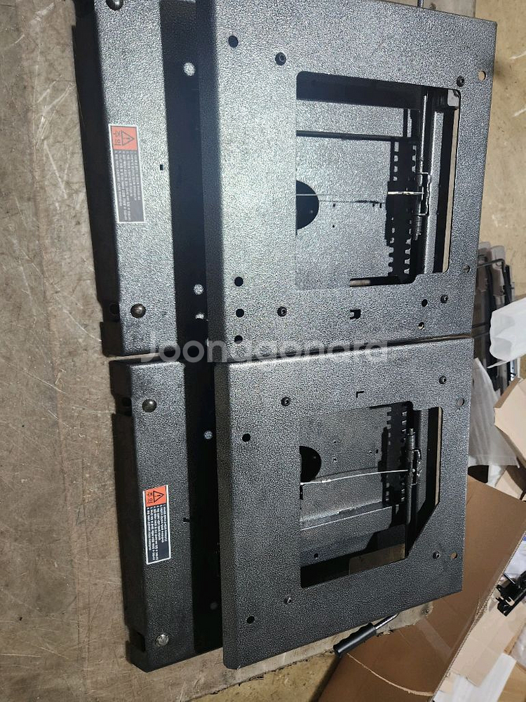 더뉴카니발올뉴카니발9인승2열좌우공간레일브라켓판매합니다--3