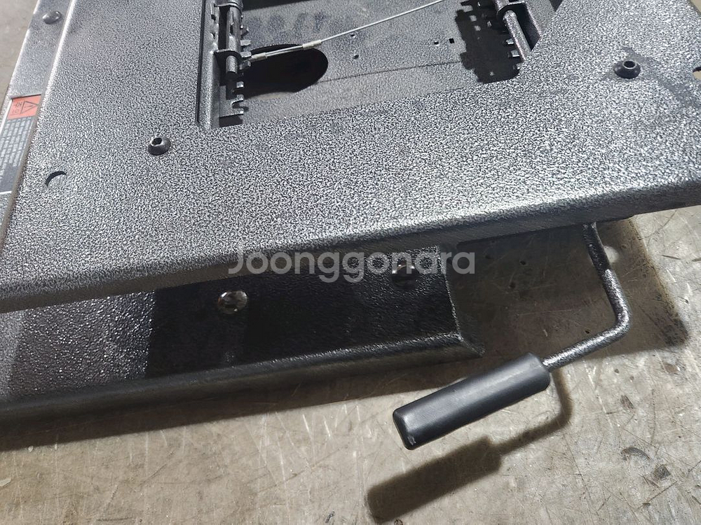 더뉴카니발올뉴카니발9인승2열좌우공간레일브라켓판매합니다--0