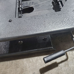 더뉴카니발올뉴카니발9인승2열좌우공간레일브라켓판매합니다