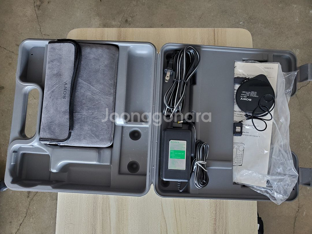 소니 단파 라디오 SW-55 박풀 팝니다.--3