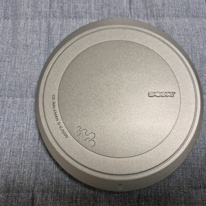 SONY D-EJ1000 실버색상 판매합니다.