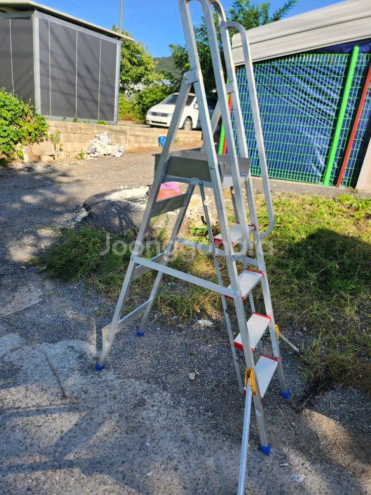 금창산업 안전발판 말비계 5단 사다리 상태좋음--0