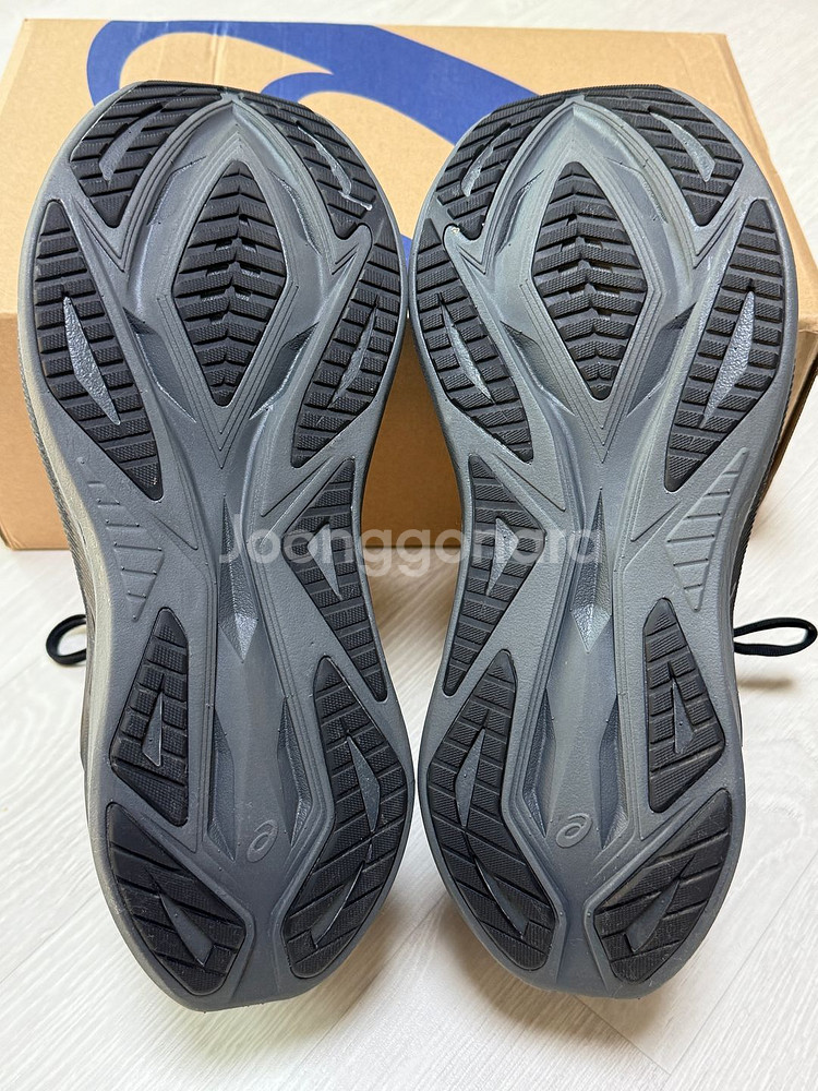 아식스 슈퍼블라스트2 블랙 슈블2 275 사이즈--1