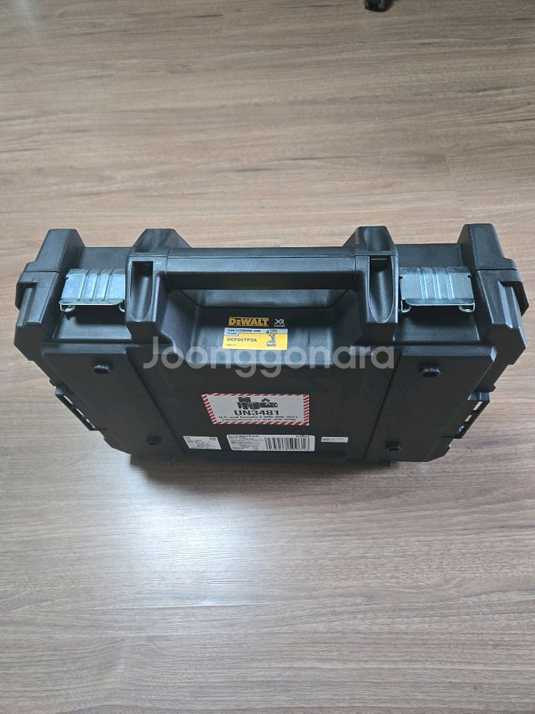 디월트 dcf887 p2a 임펙드릴 새제품 팝니다--1