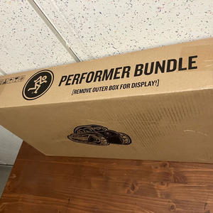 맥키 퍼포머 번들 패키지(profx6v3 믹서, em-