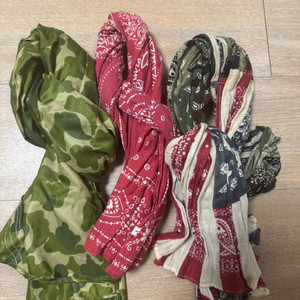 폴로 데님앤서플라이 / 리바이스 머플러