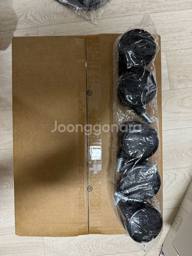 허먼밀러 뉴에어론 C 새틴알루 오닉스블랙--4