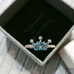 14k 화이트골드 블루 다이아몬드 티아라반지