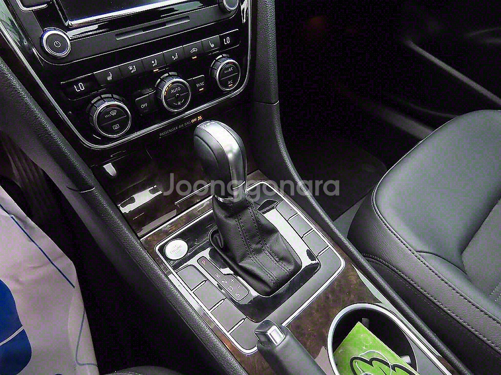 [중고] 폭스바겐 더 뉴 파사트(7세대) 2.0 TDI--5