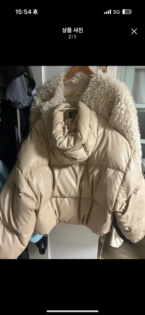 쉬이즈큐트 패딩 이미지