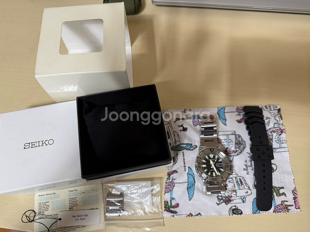 세이코 seiko 블몬 블랙몬스터 skx779--0