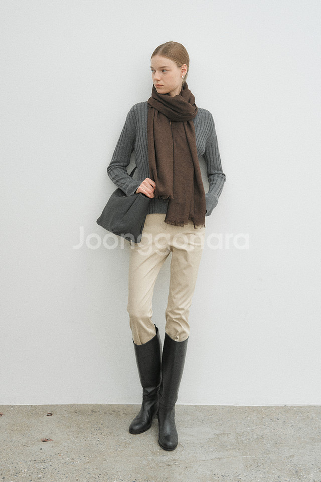 유메르 세레나 슬림핏 팬츠 베이지--1