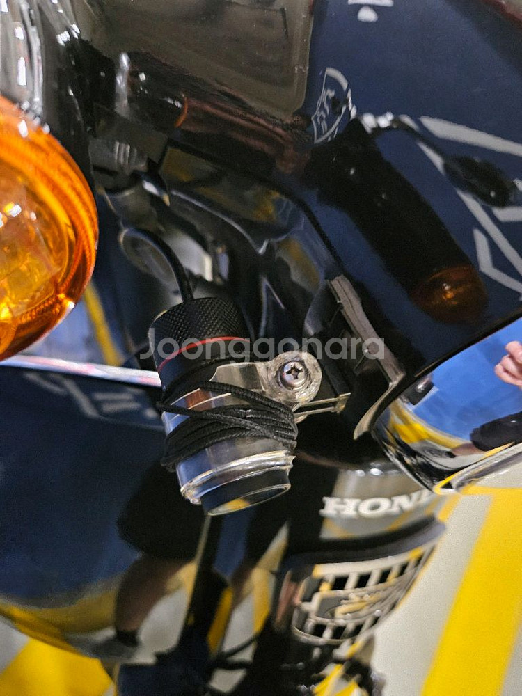 혼다 슈퍼커브 2023년식 블랙 팝니다.--8