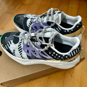 살로몬 에어로글라이드3 265사이즈 판매합니다