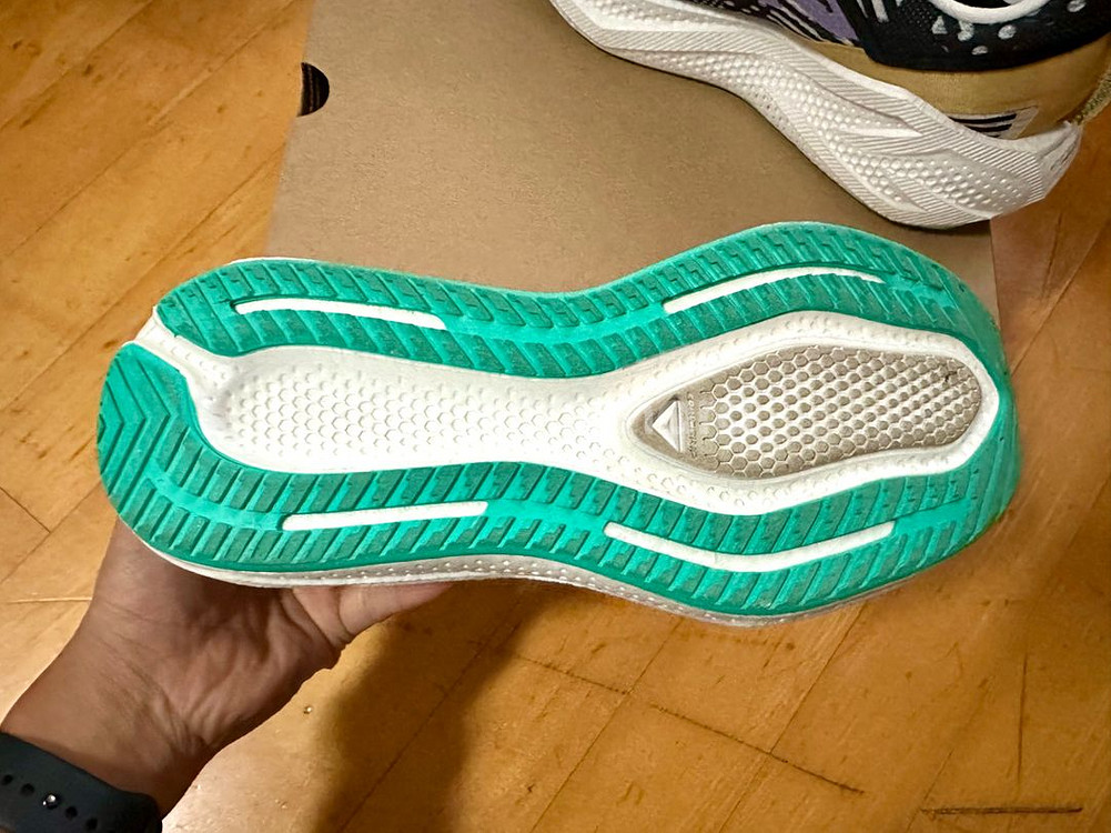 살로몬 에어로글라이드3 265사이즈 판매합니다--2