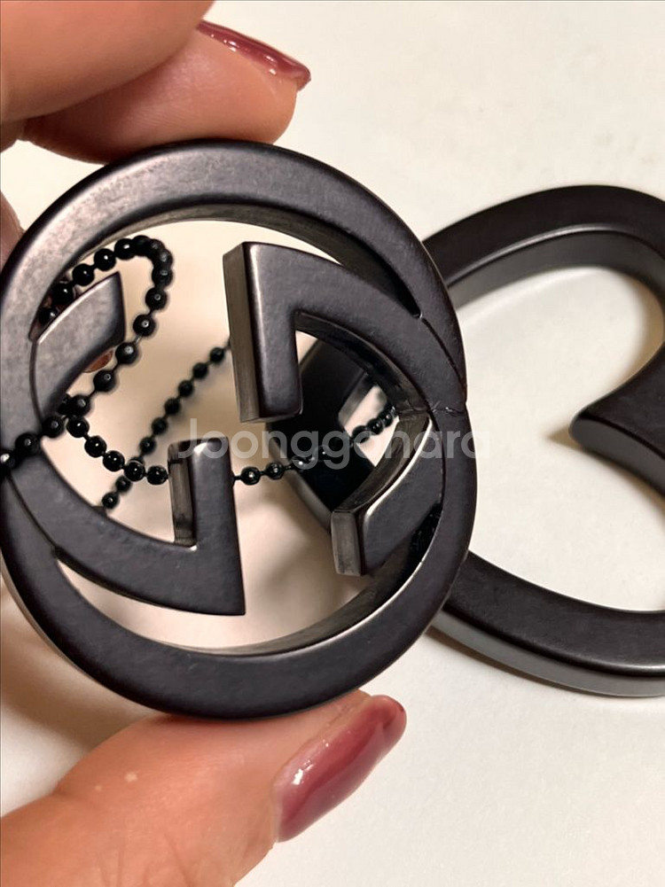 구찌 정품 고동색 로고 하트 키링 백참--4