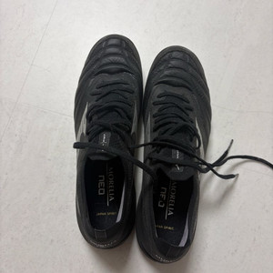 미즈노 모렐리아 네오 살라 베타 재팬 풋살화 280