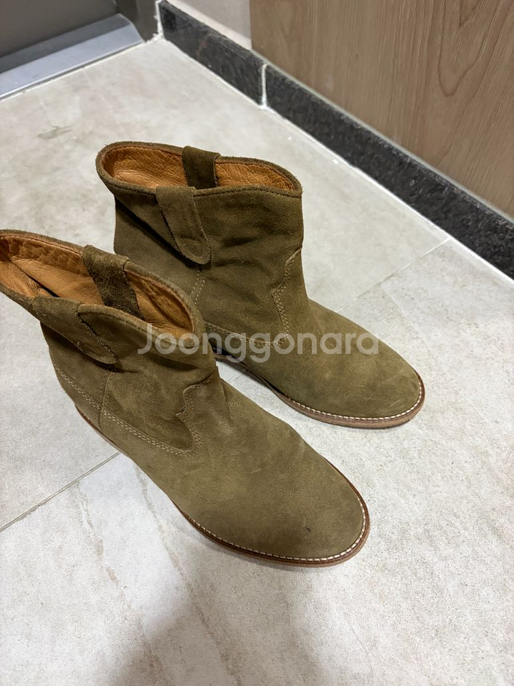 이자벨마랑 에뚜왈 크리시부츠--0