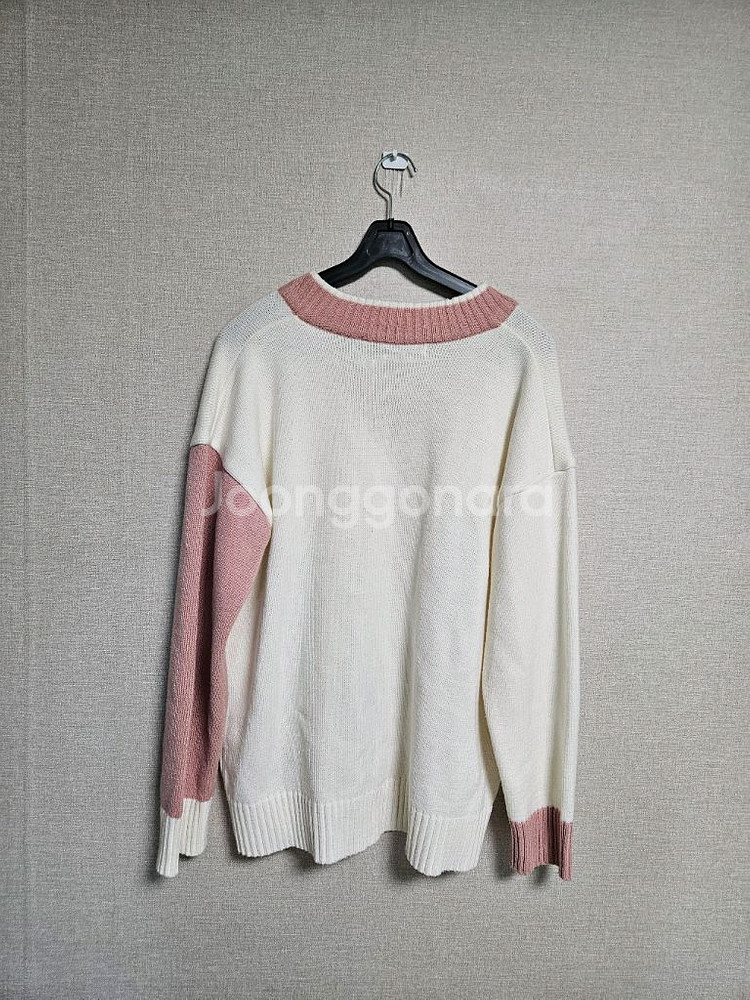 블론드나인 브이넥 니트 남여공용 s--3