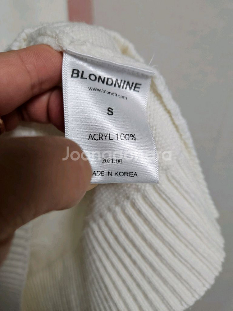 블론드나인 브이넥 니트 남여공용 s--4