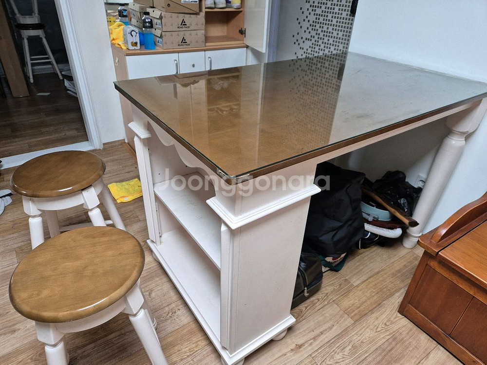 고급아일랜드식탁--1