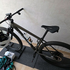 2025 스페셜라이즈드 에픽 하드테일 콤프 m사이즈