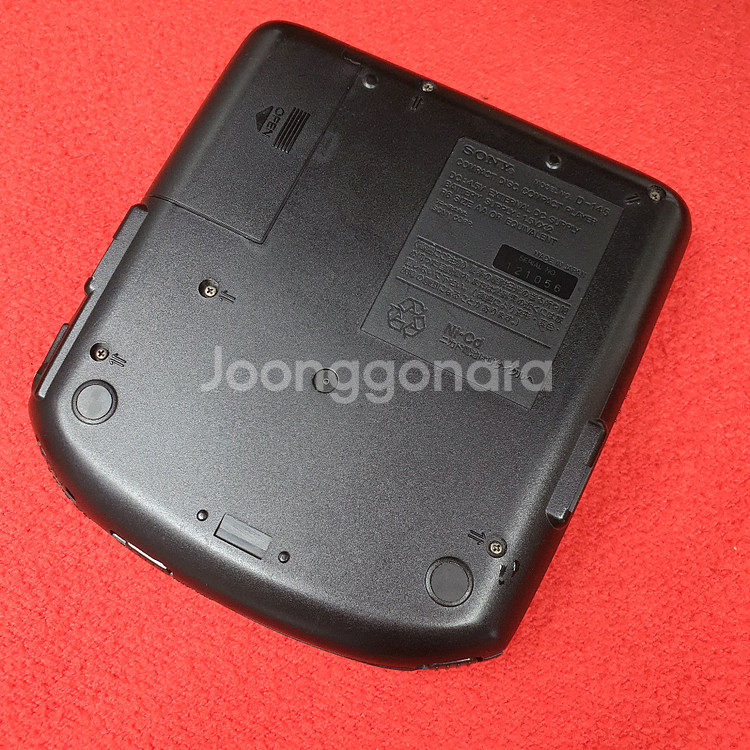 소니discman d-145--4