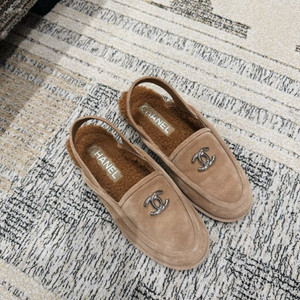 샤넬 25A 시어링 뮬 시어링 슬링백 (36.5 새상품