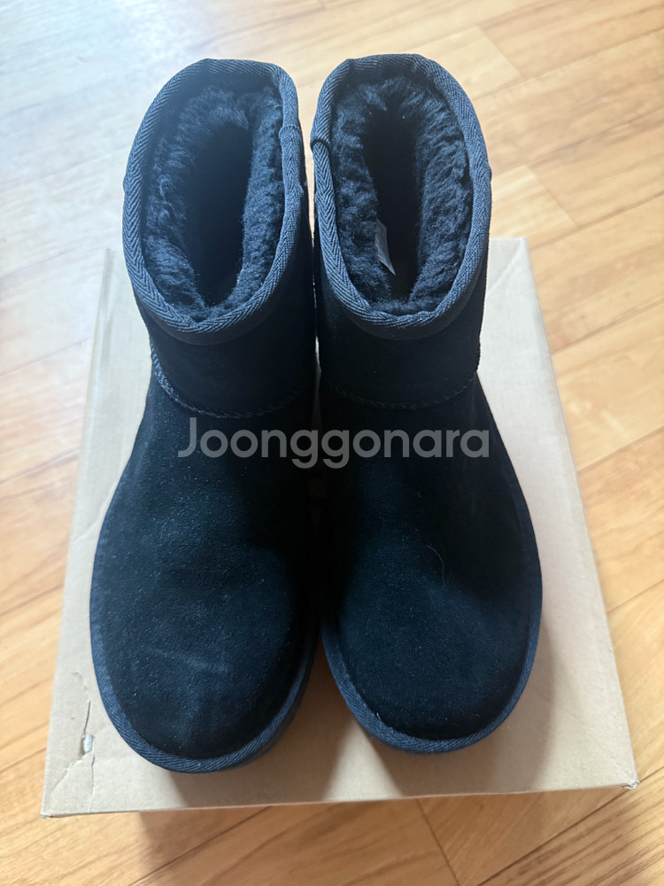 어그 클래식 미니 플랫폼 부츠 블랙 230mm--0